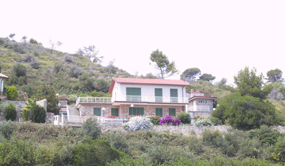 Villa bifamigliare - Cervo